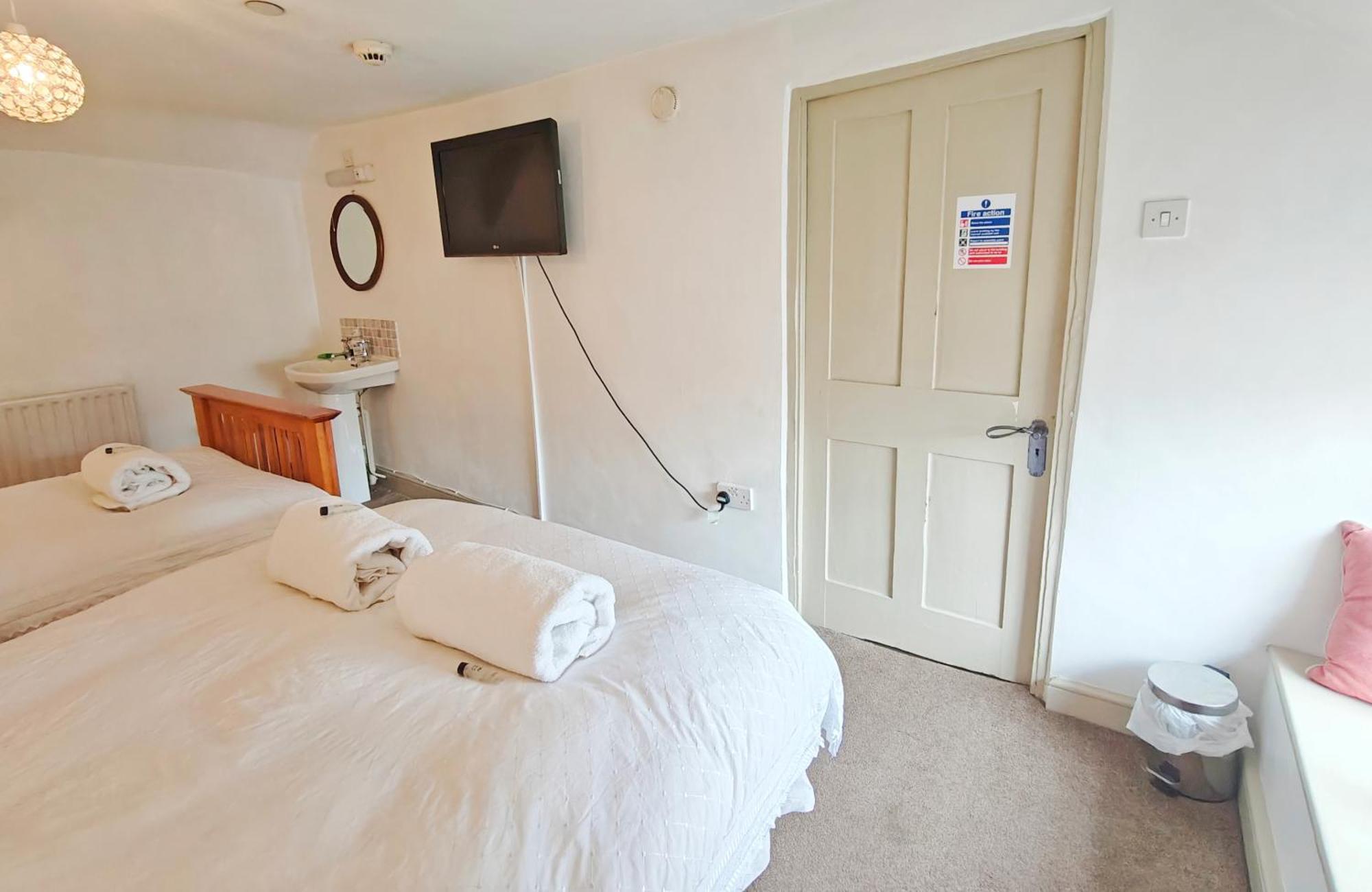 The Darlington Hotel 카멜퍼드 외부 사진